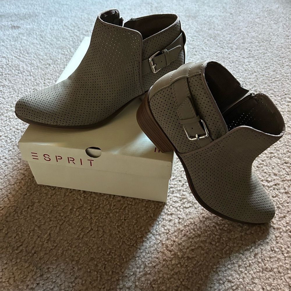 Spirit booties - Picture 4 of 7